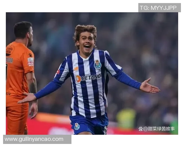 中超激战那不勒斯与波尔图平局点球大战引发全场热烈反响