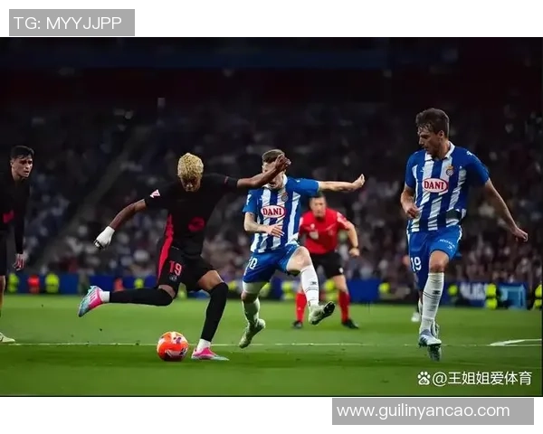 西甲激战：那不勒斯逆转巴萨乌龙球成关键瞬间数据分析引发热议