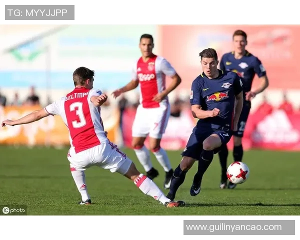 意甲激战莱比锡与本菲卡战成平局补时进球引发全场狂欢