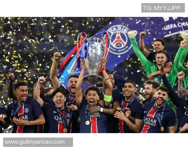 欧冠激战：拜仁逆转切尔西红牌争议引发全场热议与数据解析