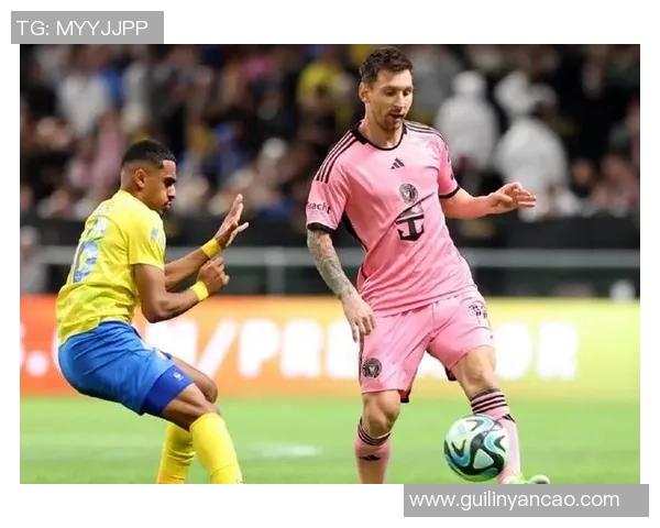 英超焦点战曼联与皇马战平一触即发的惨败瞬间引发全场热议