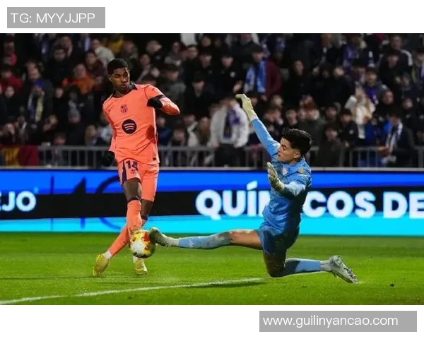 中超精彩对决巴萨强势3-0战胜阿森纳点球大战点燃全场激情 中超精彩对决巴萨强势3-0战胜阿森纳点球大战点燃全场激情