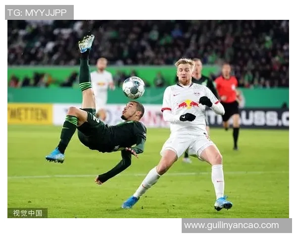 世界杯精彩对决多特蒙德与莱比锡战成平局乌龙球瞬间引发全场热议