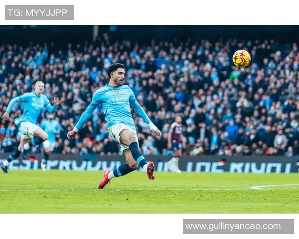 意甲惊天冷门那不勒斯狂胜曼城4-0上演帽子戏法引爆全场激情