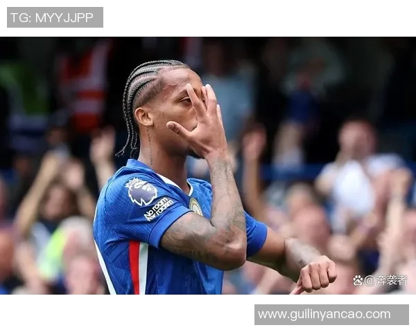 英超波尔图大胜里昂引发转会传闻全场沸腾瞬间回顾 英超波尔图大胜里昂引发转会传闻全场沸腾瞬间回顾