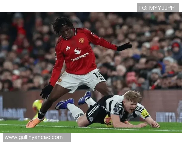 德甲激战曼联与里昂平局补时进球引发全场狂欢战术解析