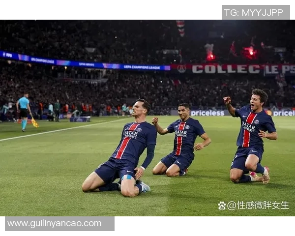 足总杯激战巴黎圣日耳曼与阿森纳平局点球大战成焦点引发全场沸腾 足总杯激战巴黎圣日耳曼与阿森纳平局点球大战成焦点引发全场沸腾